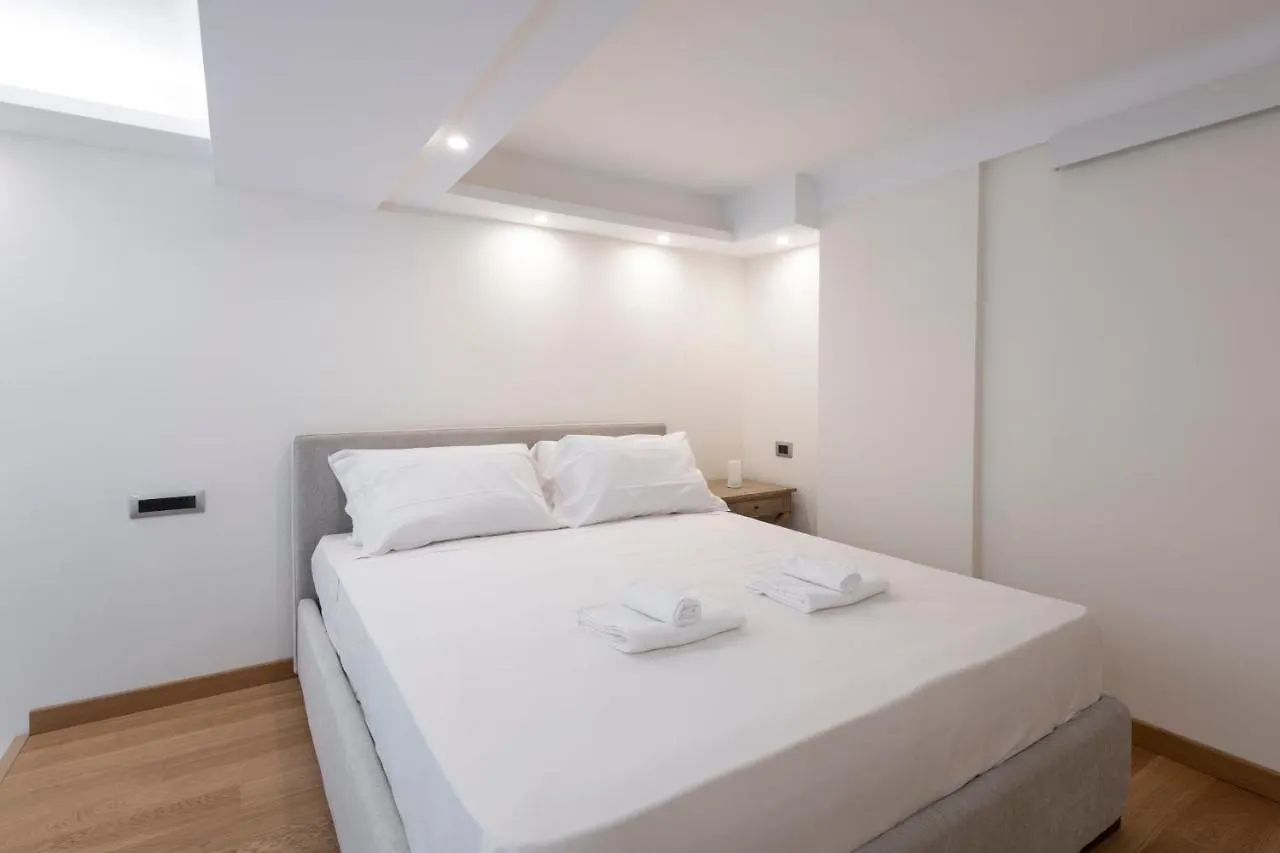 דירות מילאנו Be-C0 Moscova District Loft